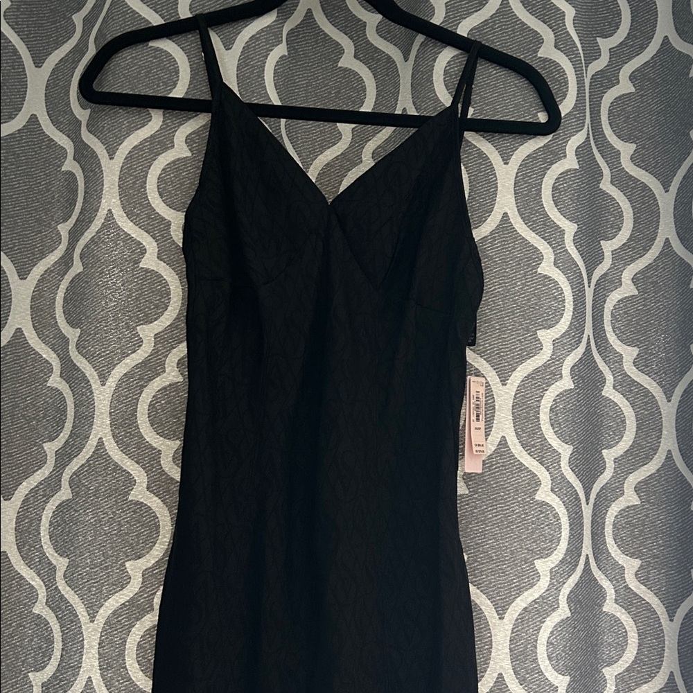 Elegant Black Women's sleepwear
